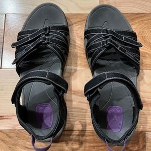Teva Tirra Sandal Size: 9 Great condition! Ready for a nice walk or hike.